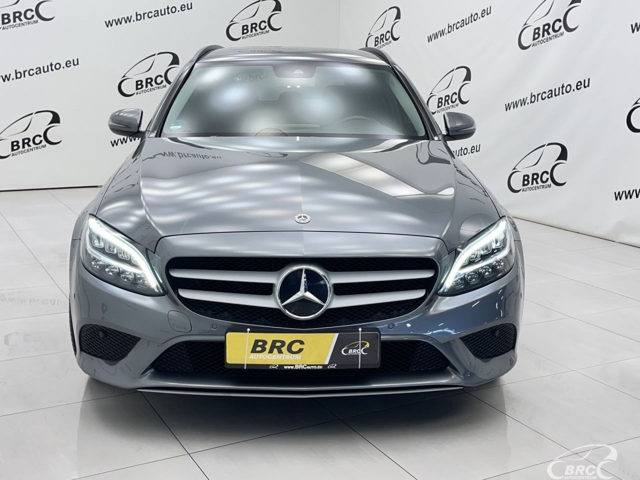 Mercedes-Benz C220 | 48