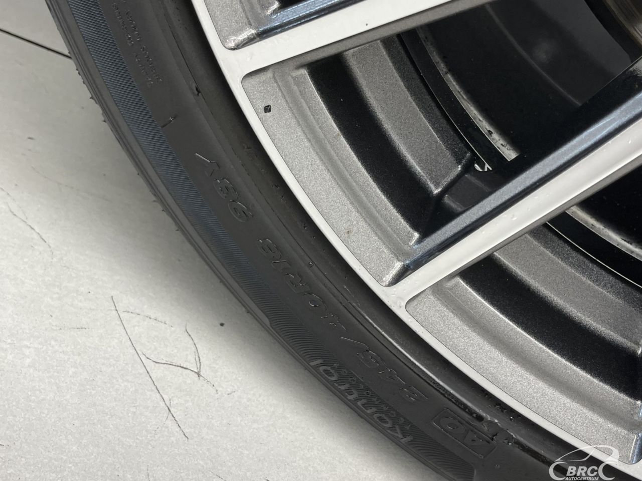 Mercedes-Benz C220 | 44