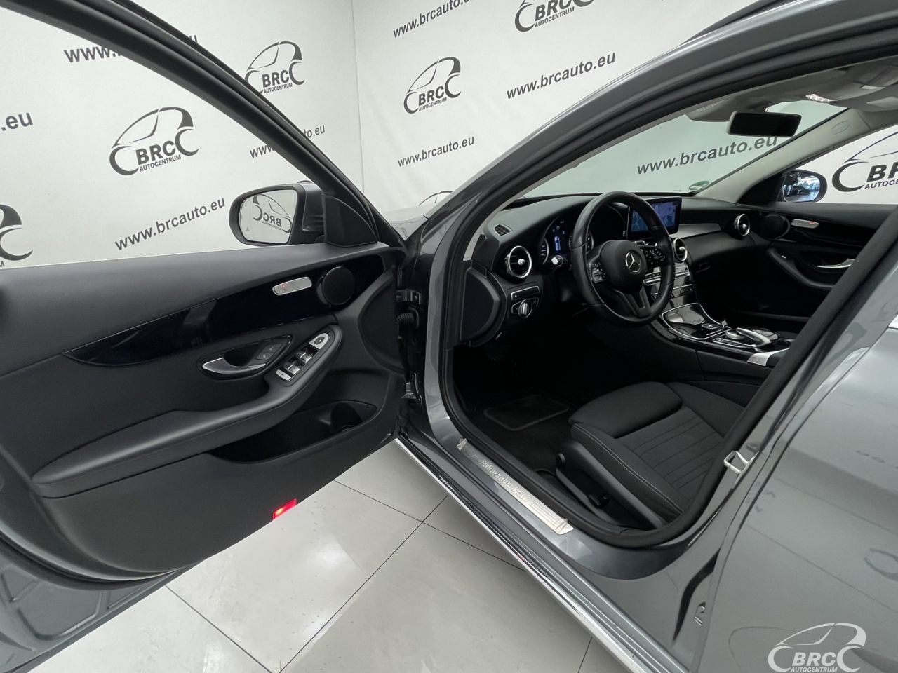 Mercedes-Benz C220 | 18