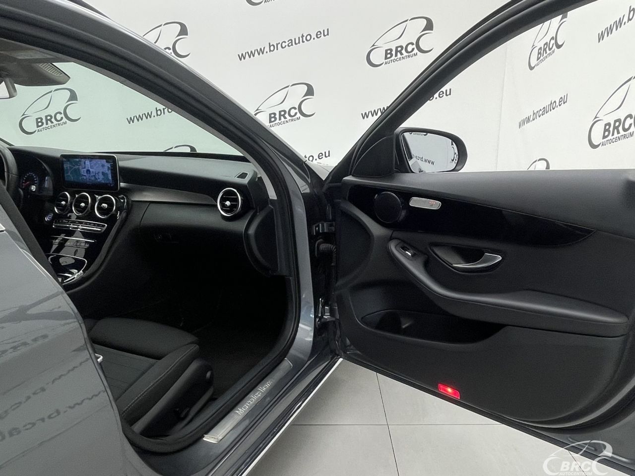 Mercedes-Benz C220 | 7