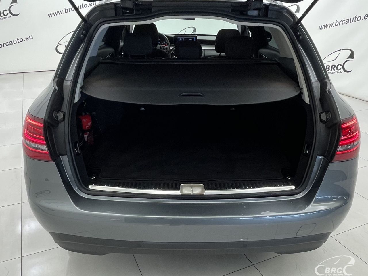 Mercedes-Benz C220 | 45