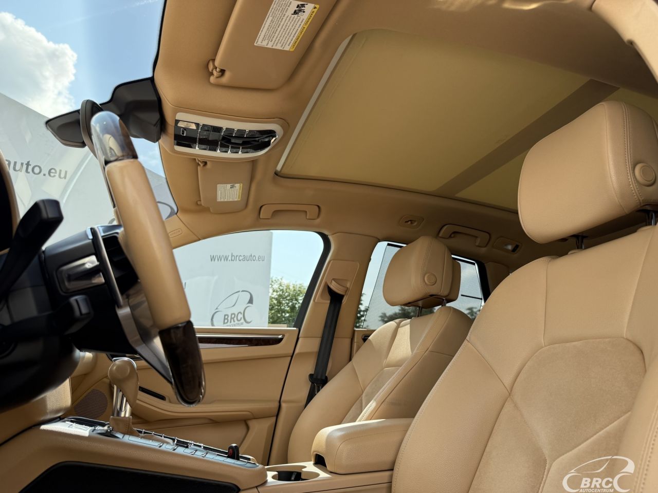 Porsche Macan | 25