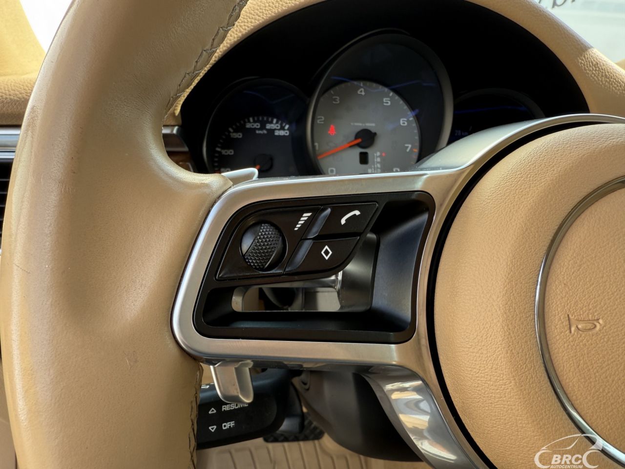 Porsche Macan | 28