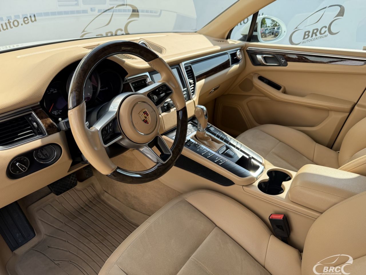 Porsche Macan | 23