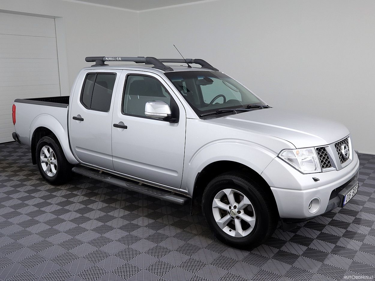 Nissan Navara, 2.5 l., Внедорожник