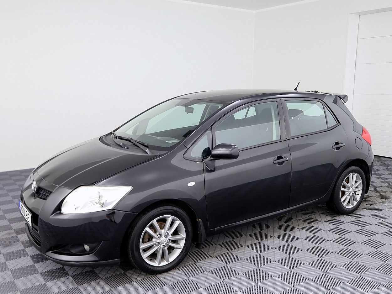 Toyota Auris | 1