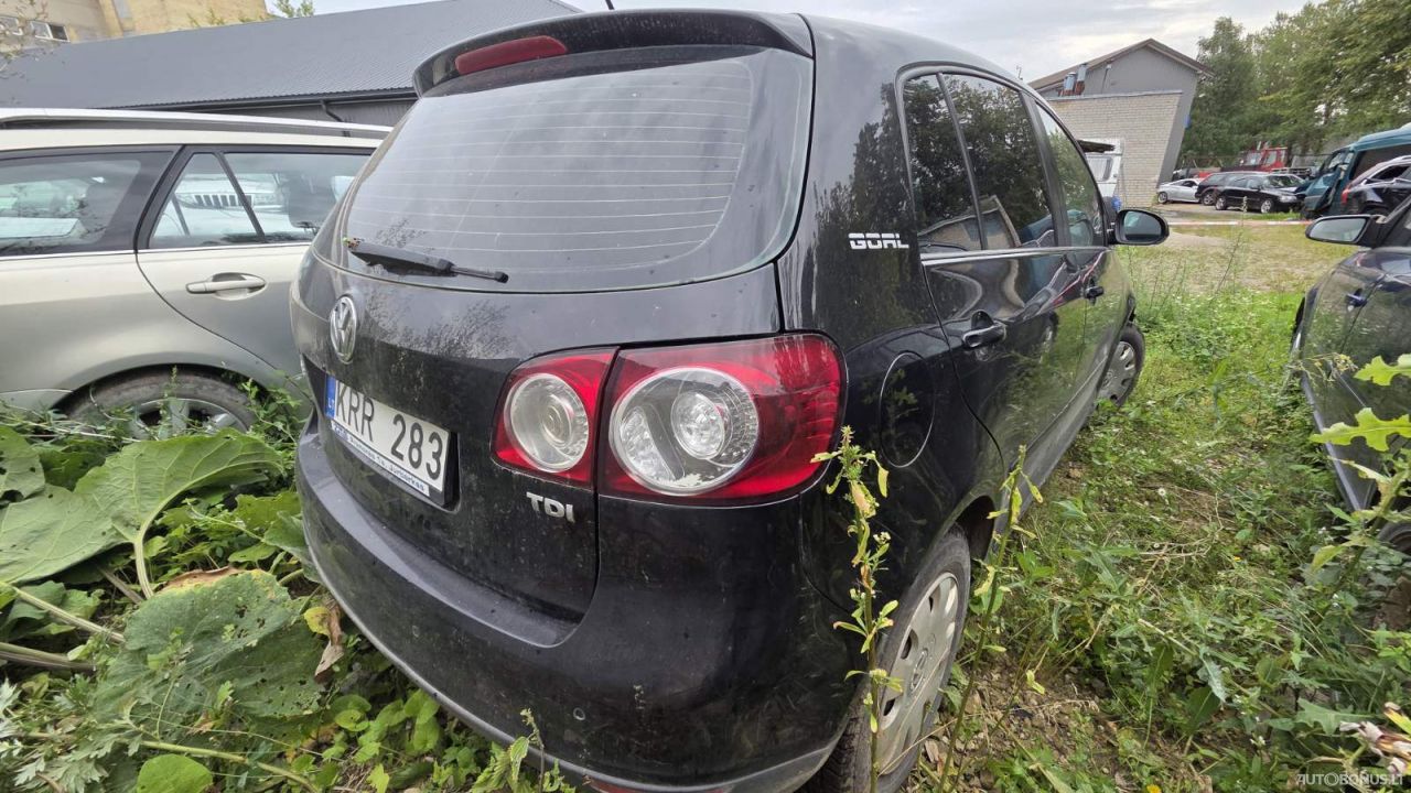 Volkswagen Golf | 1
