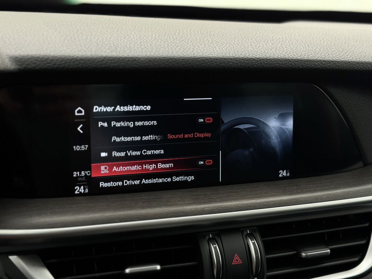 Alfa Romeo Stelvio | 25