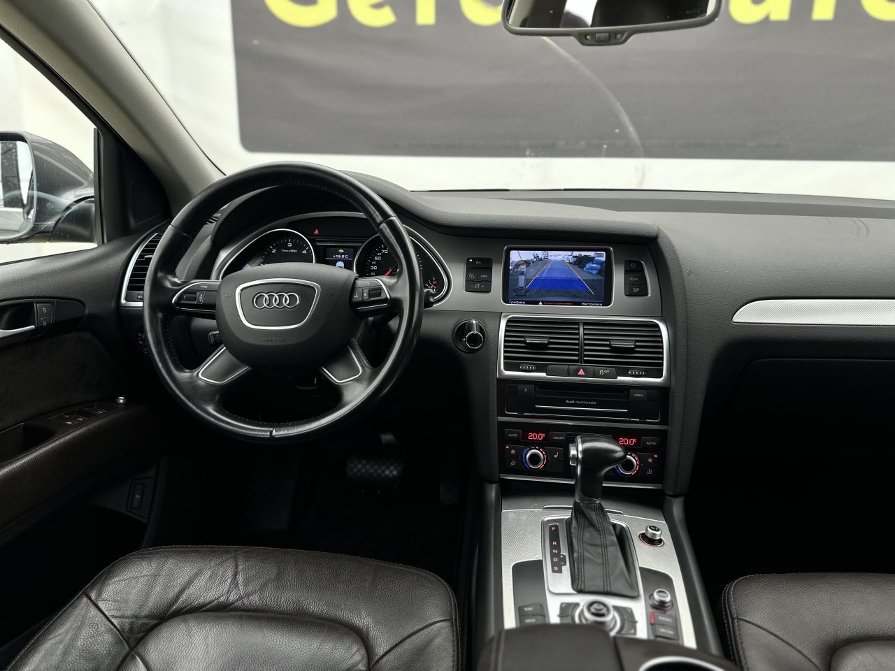 Audi Q7 | 14