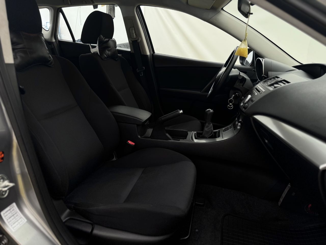 Mazda 3 | 10