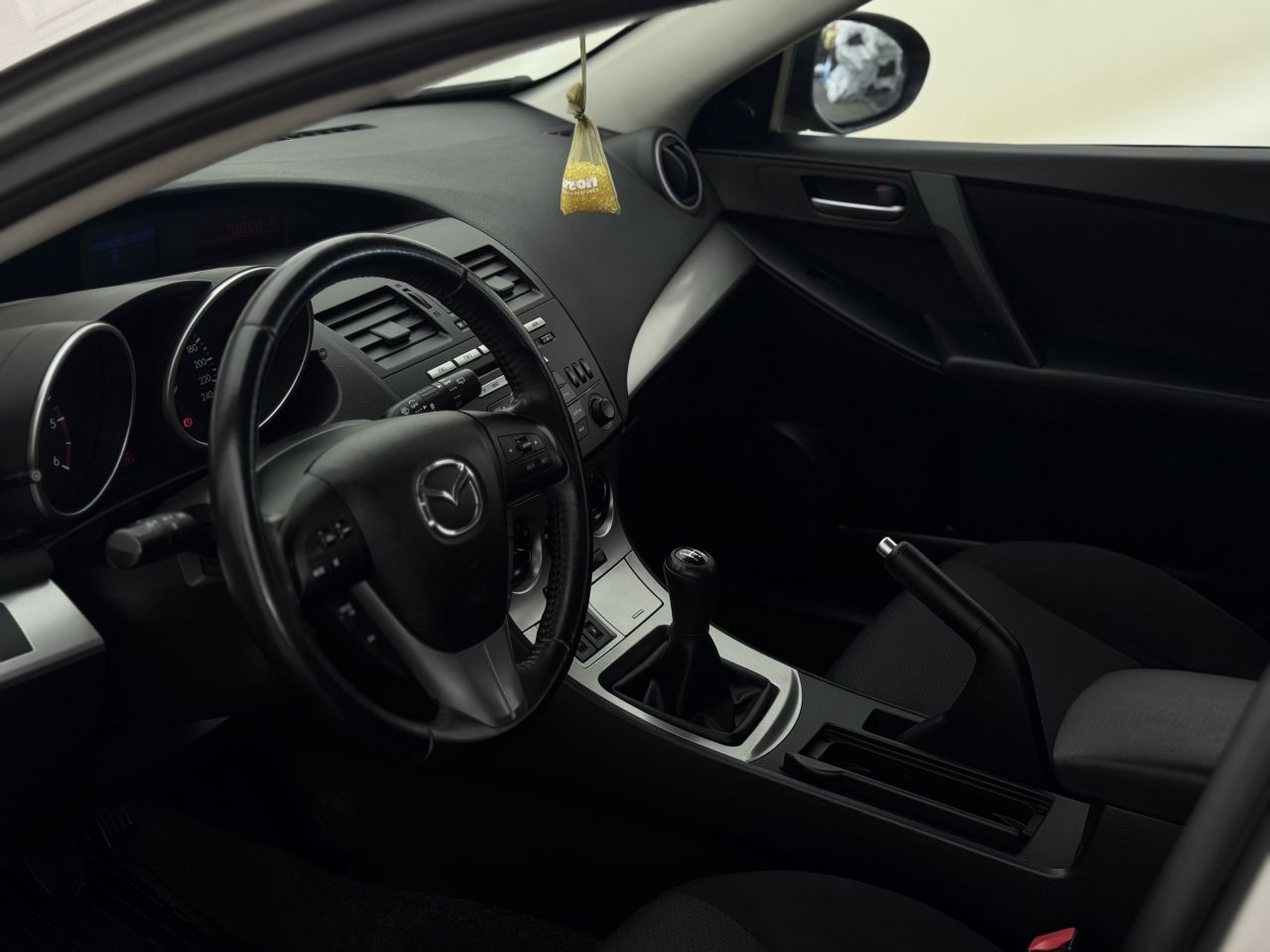 Mazda 3 | 6