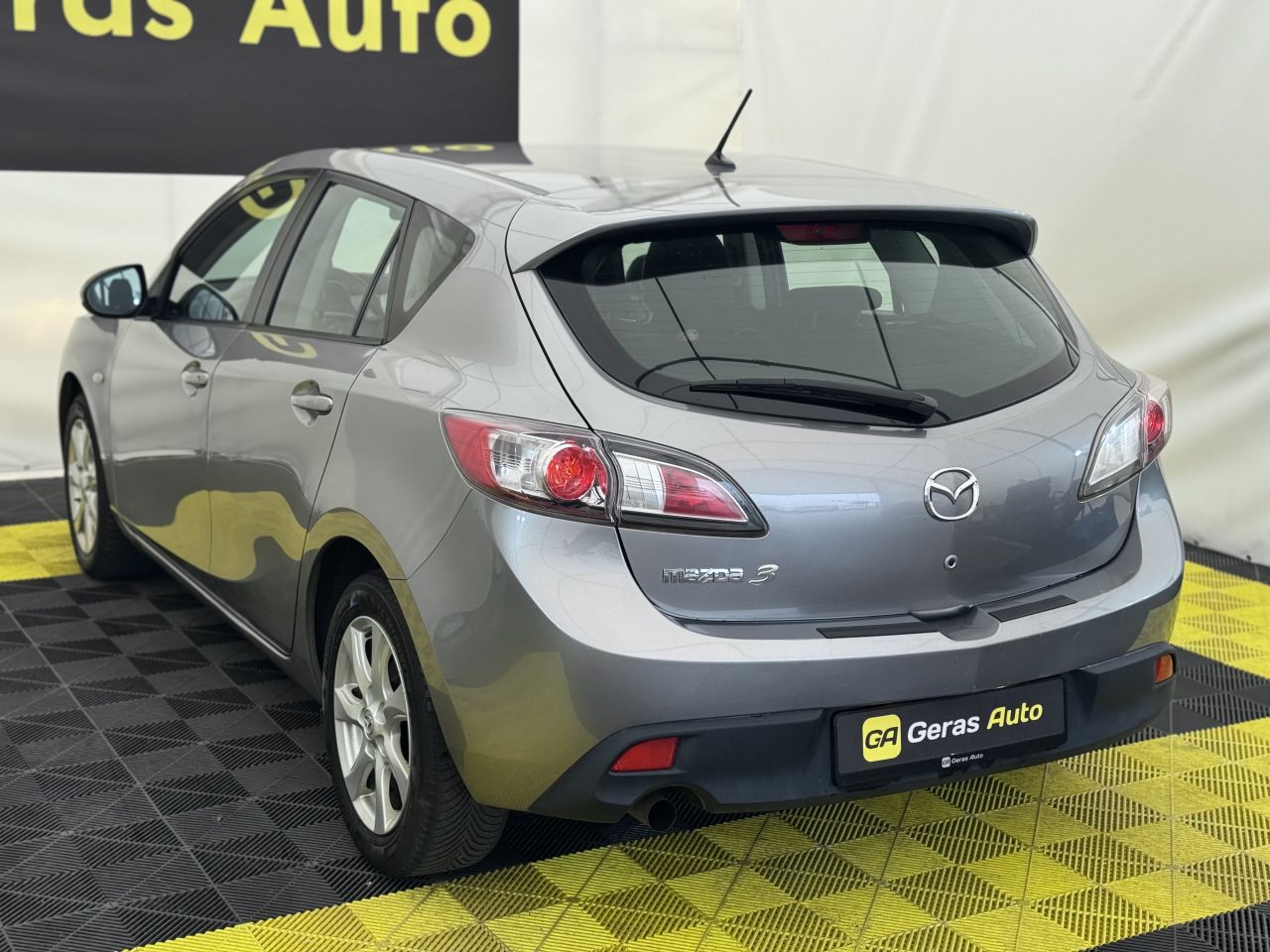 Mazda 3 | 5