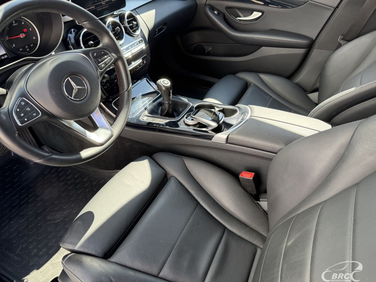 Mercedes-Benz C200 | 21