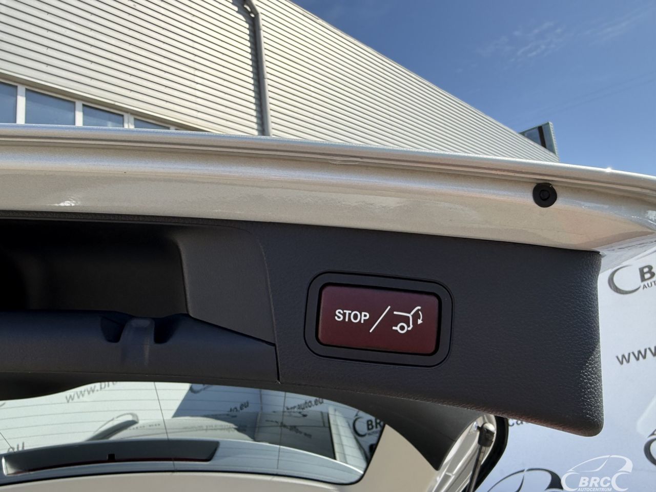 Mercedes-Benz C200 | 14