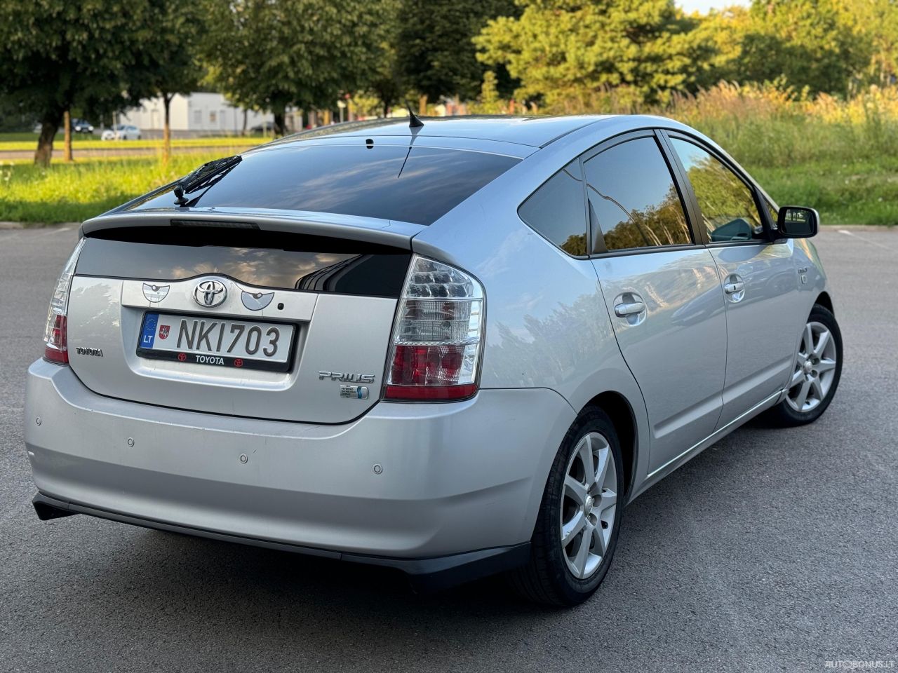 Toyota Prius | 10
