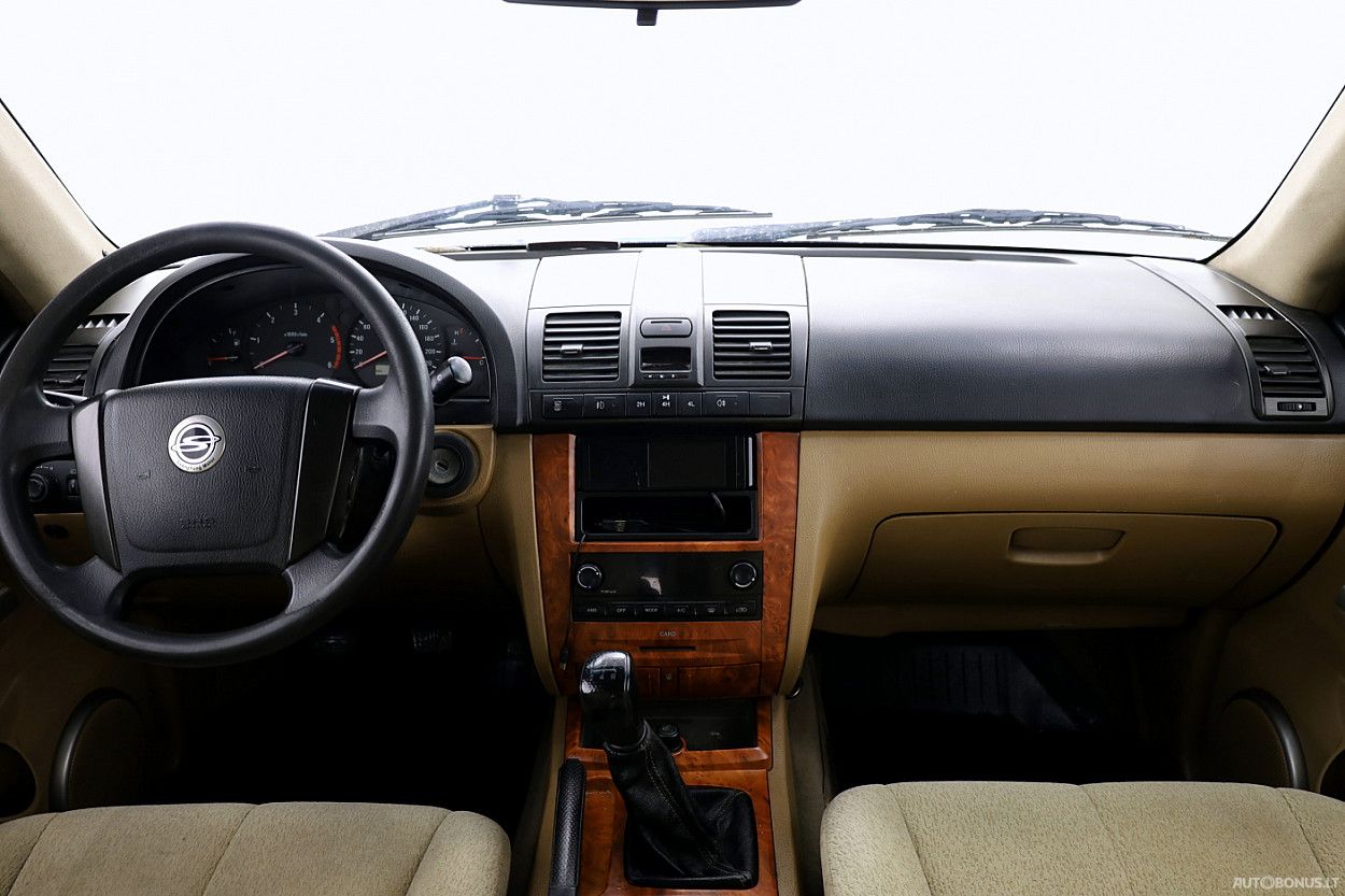 SsangYong Rexton | 4