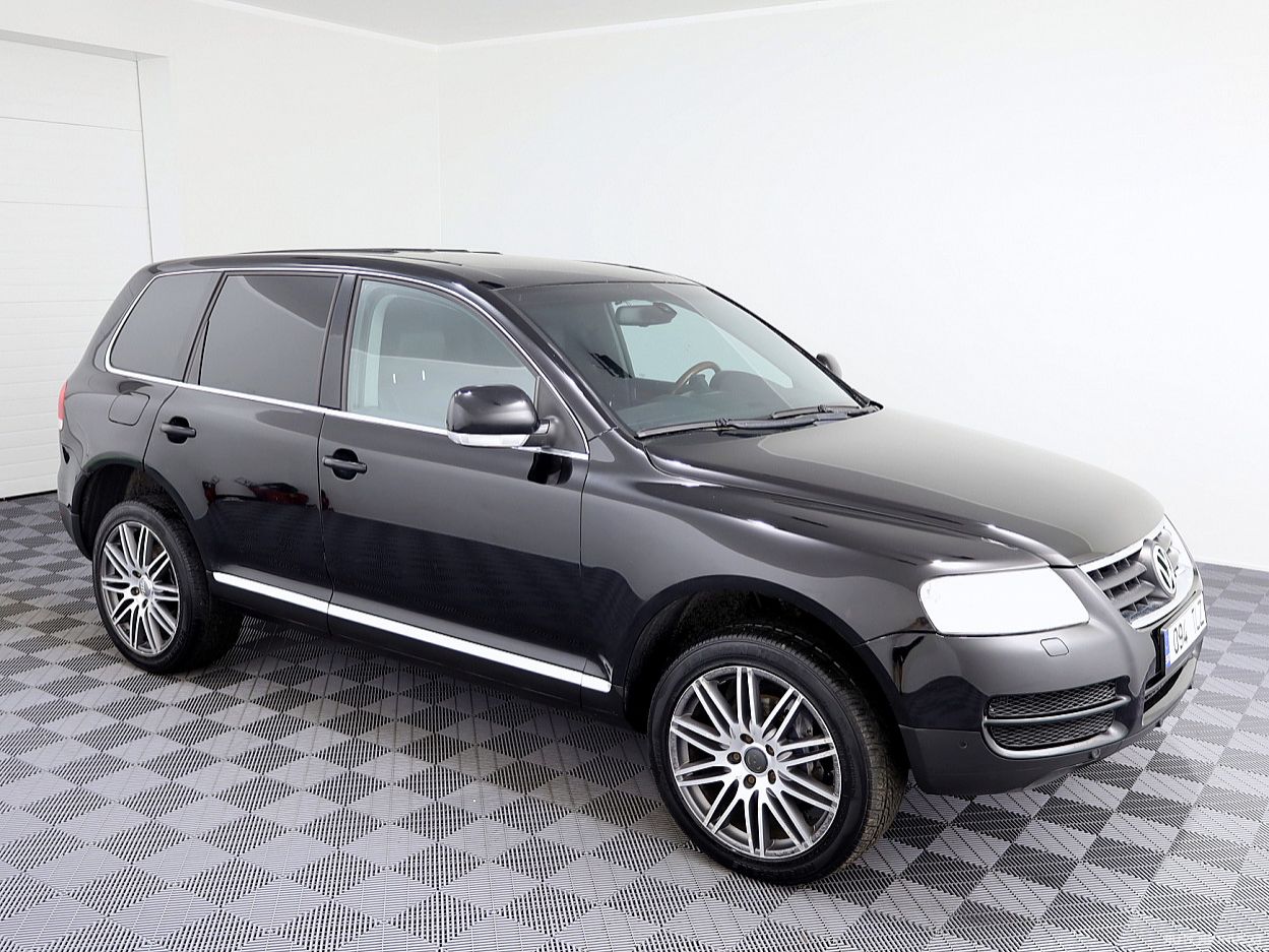 Volkswagen Touareg, 3.0 l., Внедорожник