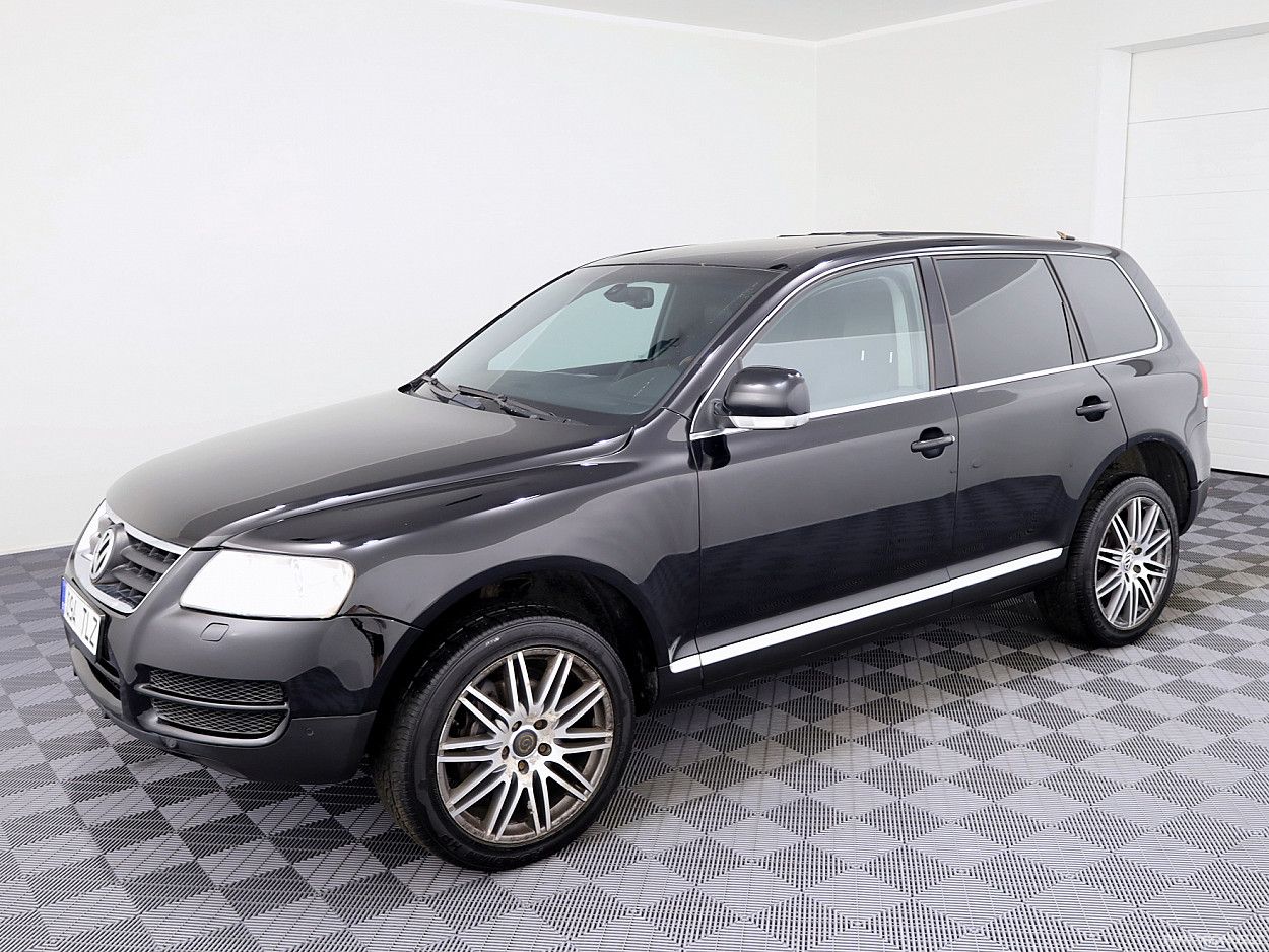 Volkswagen Touareg | 1