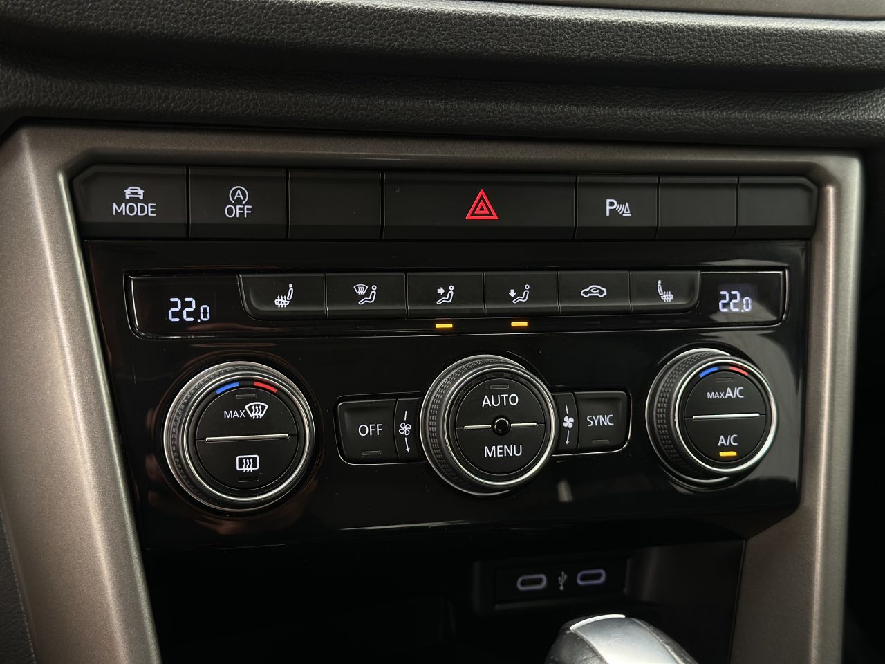Volkswagen T-Roc | 17