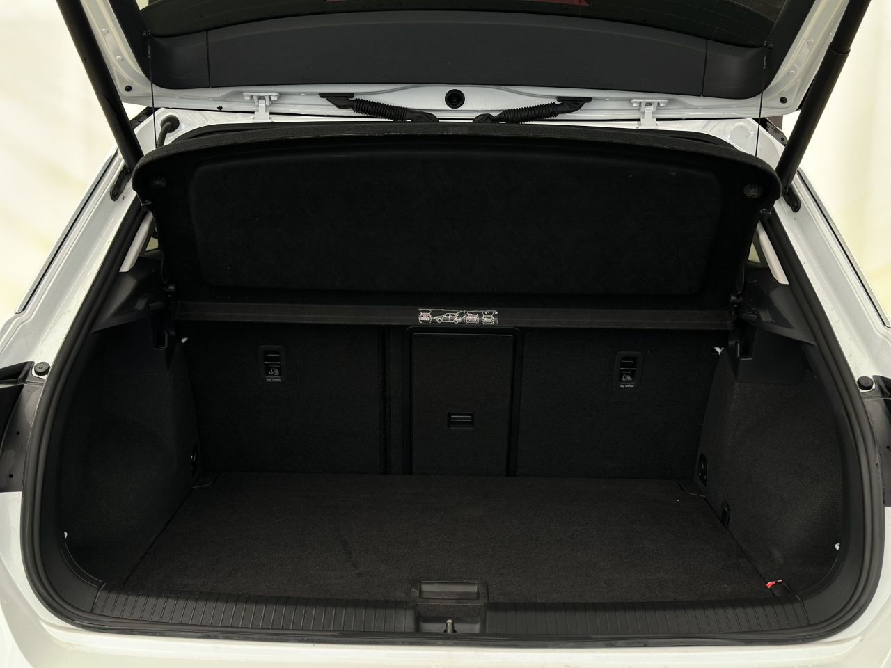 Volkswagen T-Roc | 9