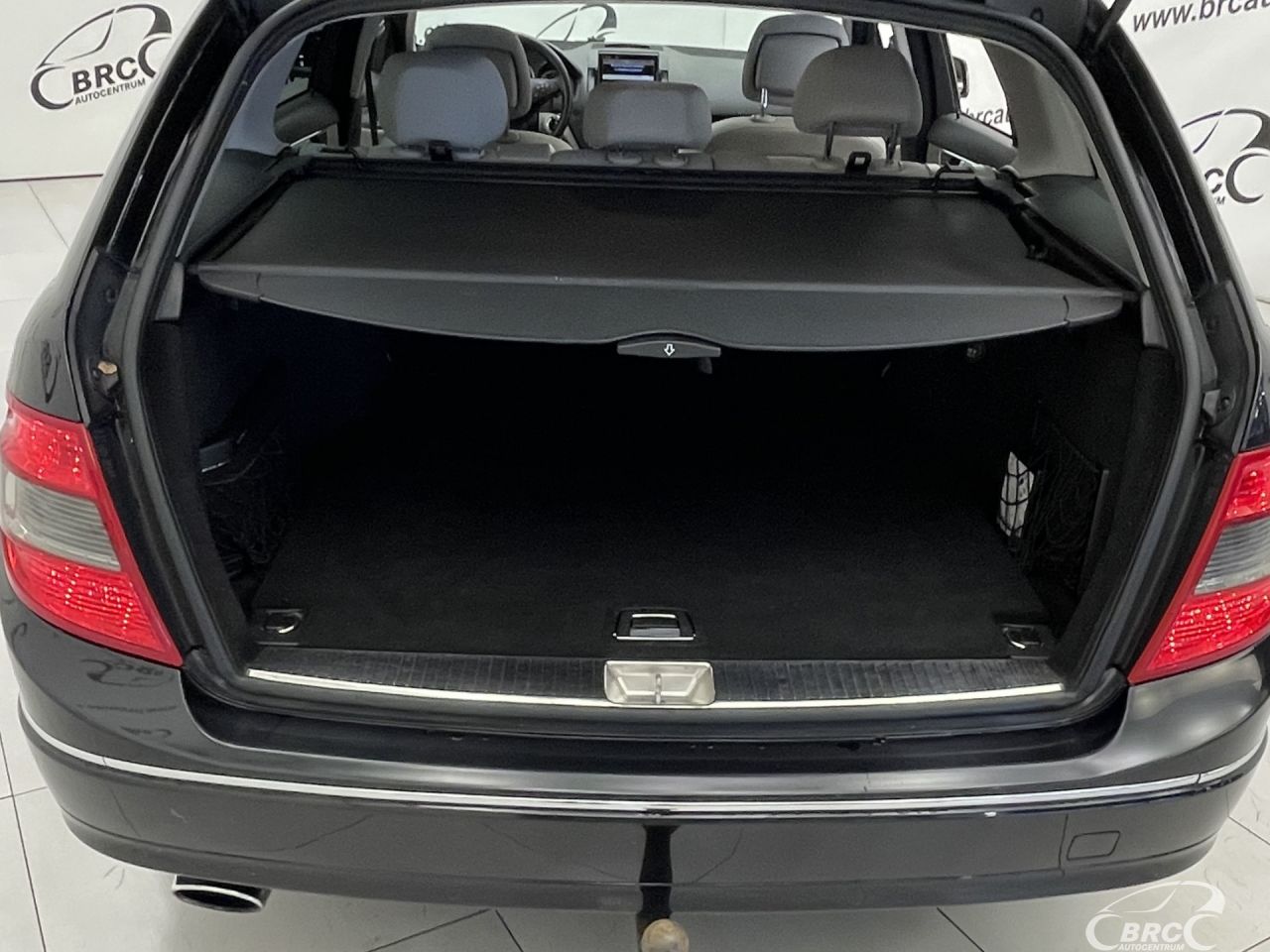 Mercedes-Benz C250 | 41