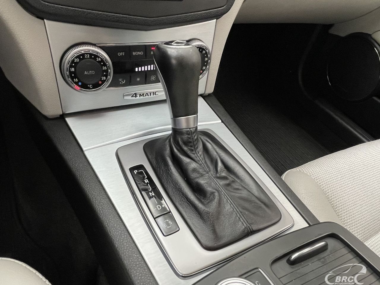 Mercedes-Benz C250 | 25
