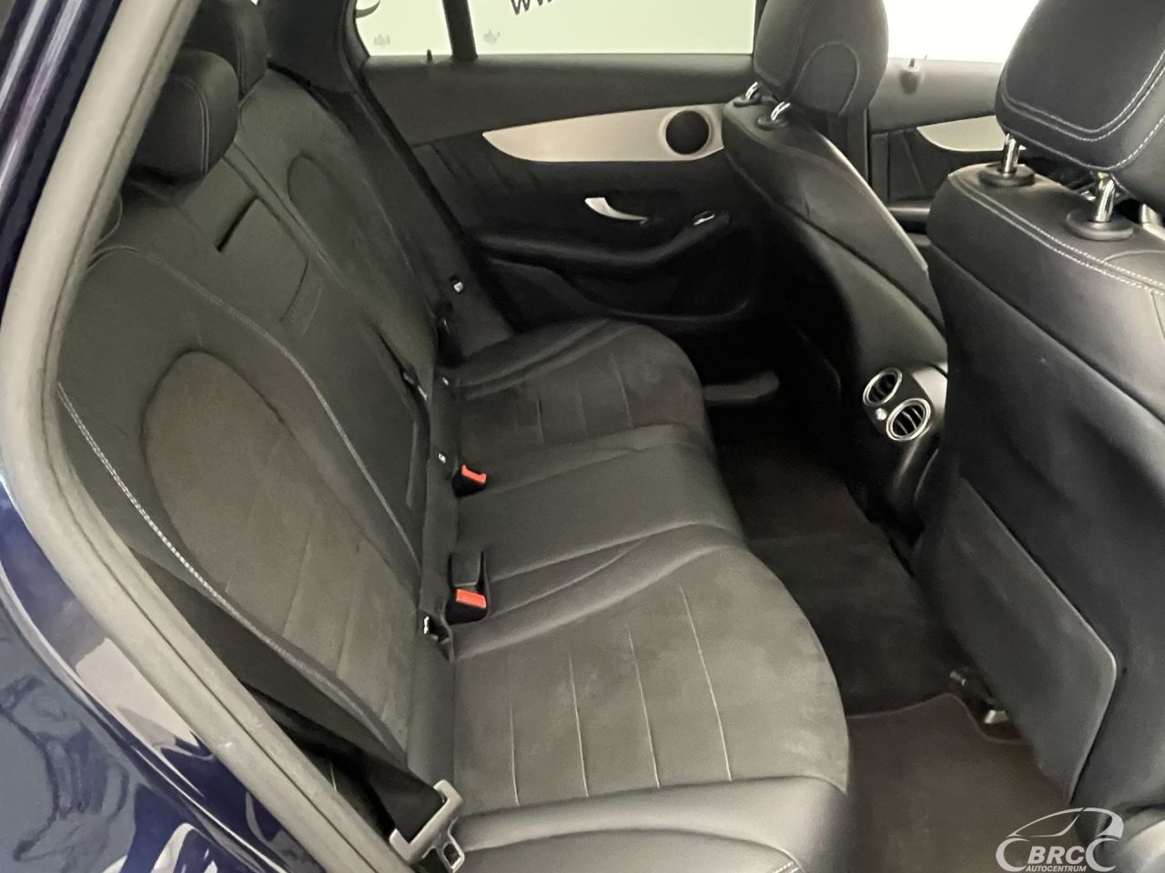 Mercedes-Benz GLC250 | 10