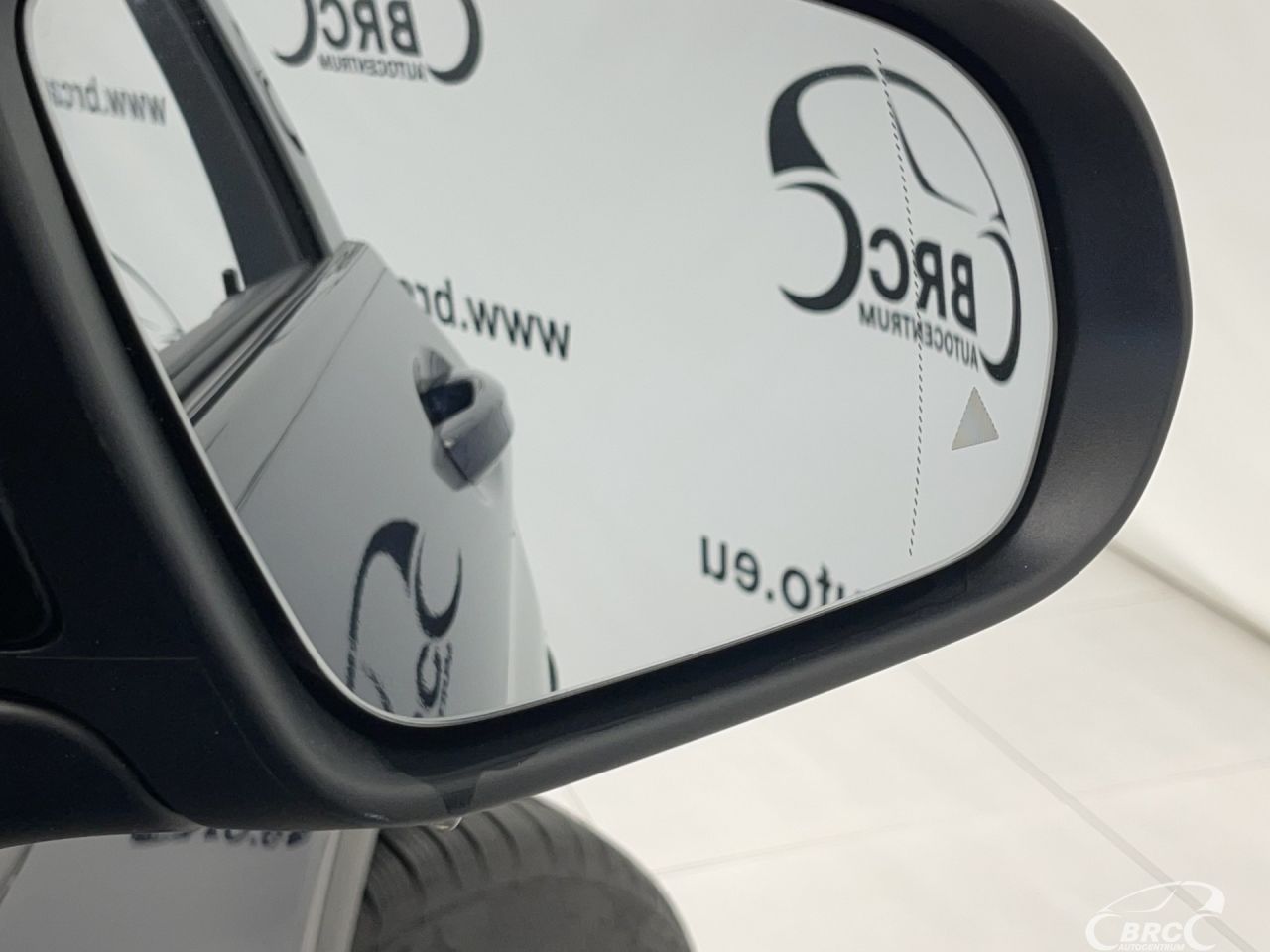 Mercedes-Benz GLC250 | 8