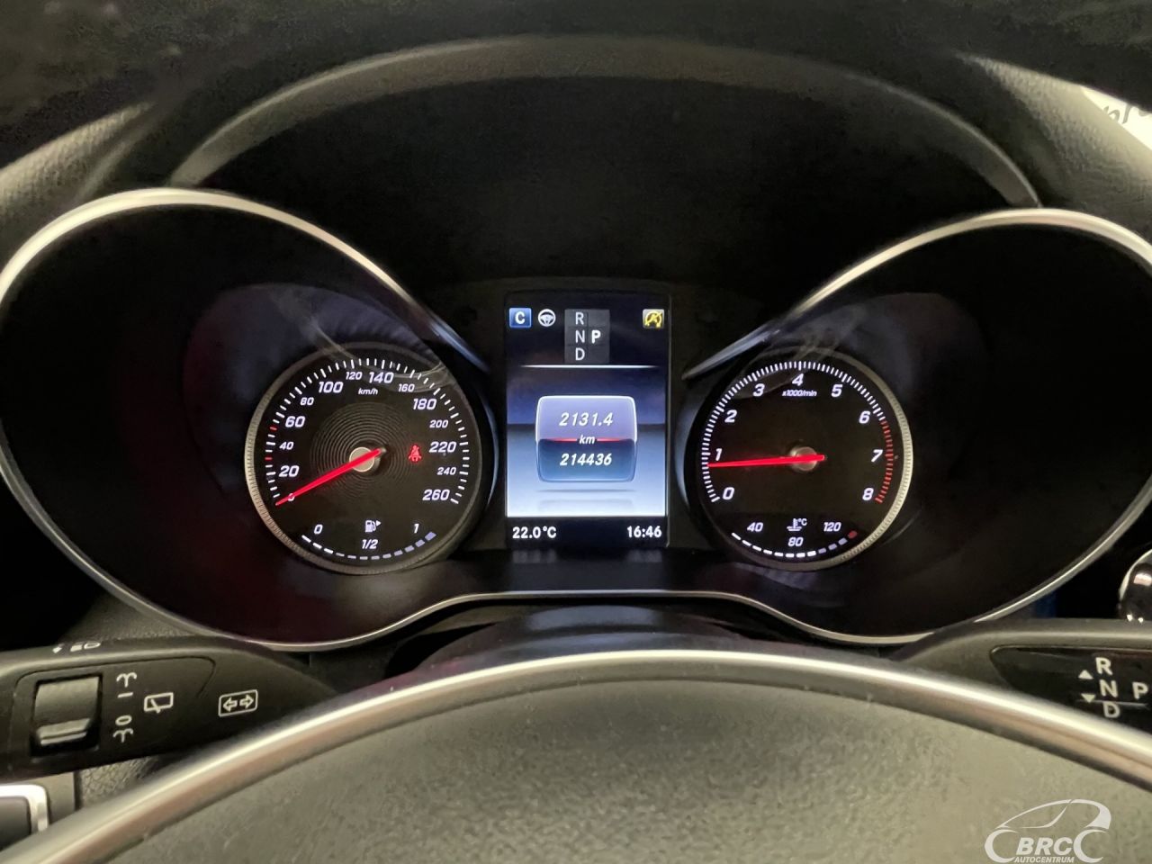 Mercedes-Benz GLC250 | 30