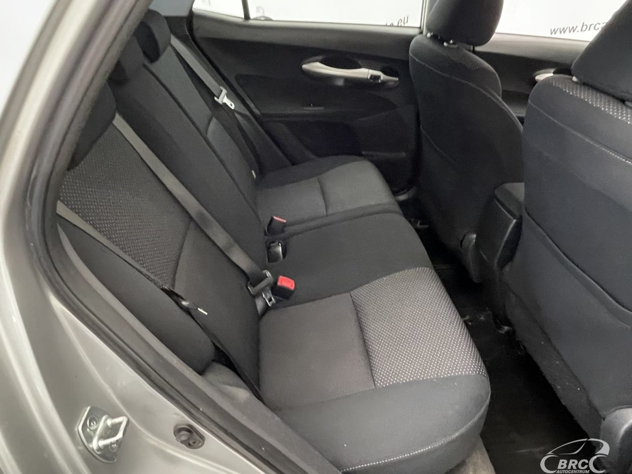 Toyota Auris | 9