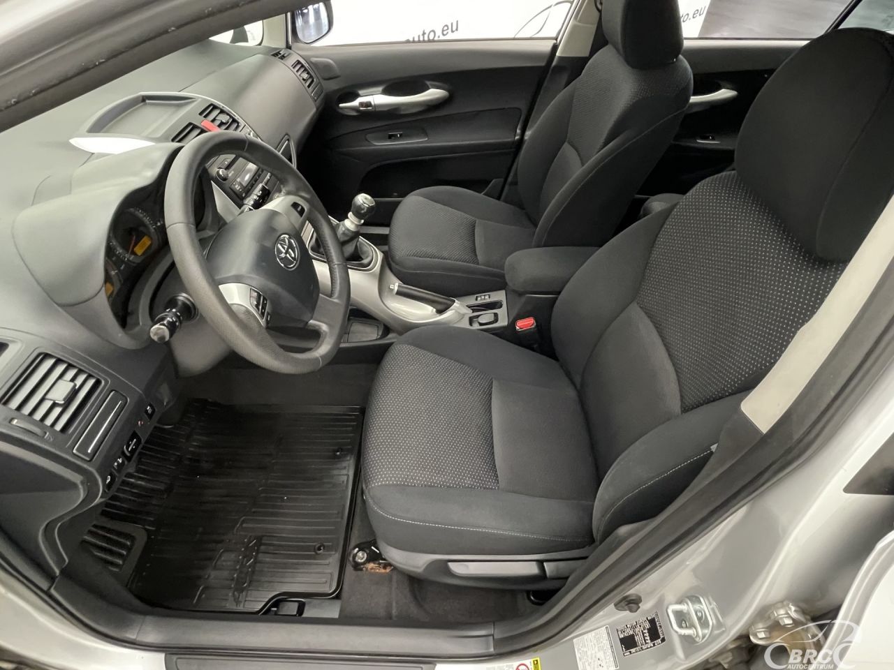 Toyota Auris | 19
