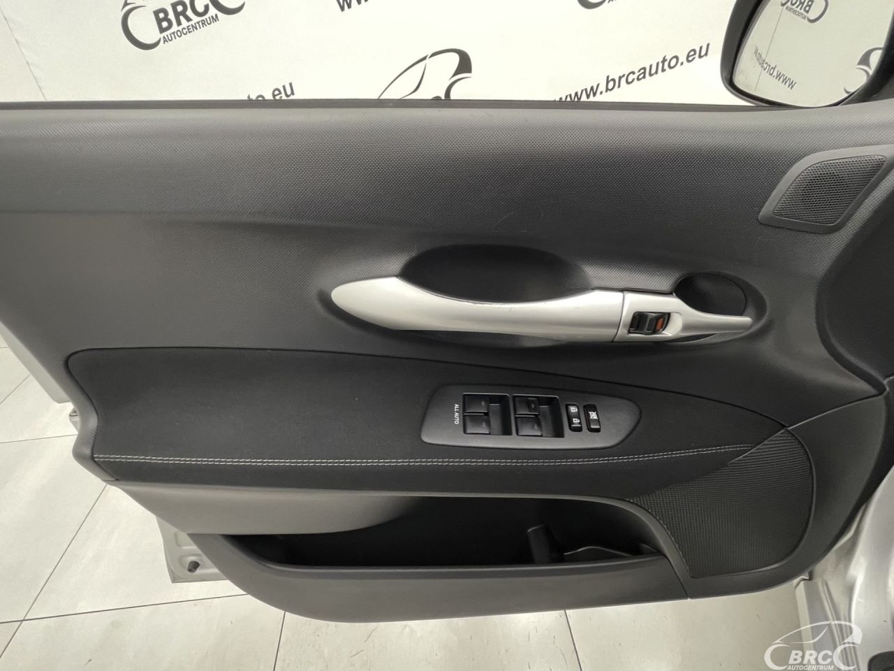 Toyota Auris | 18