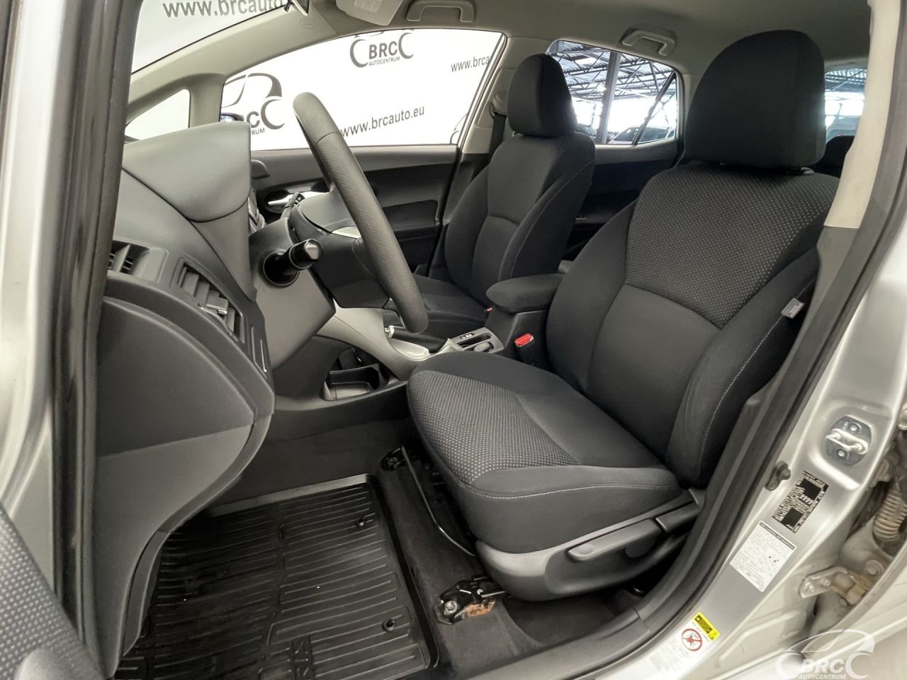 Toyota Auris | 19