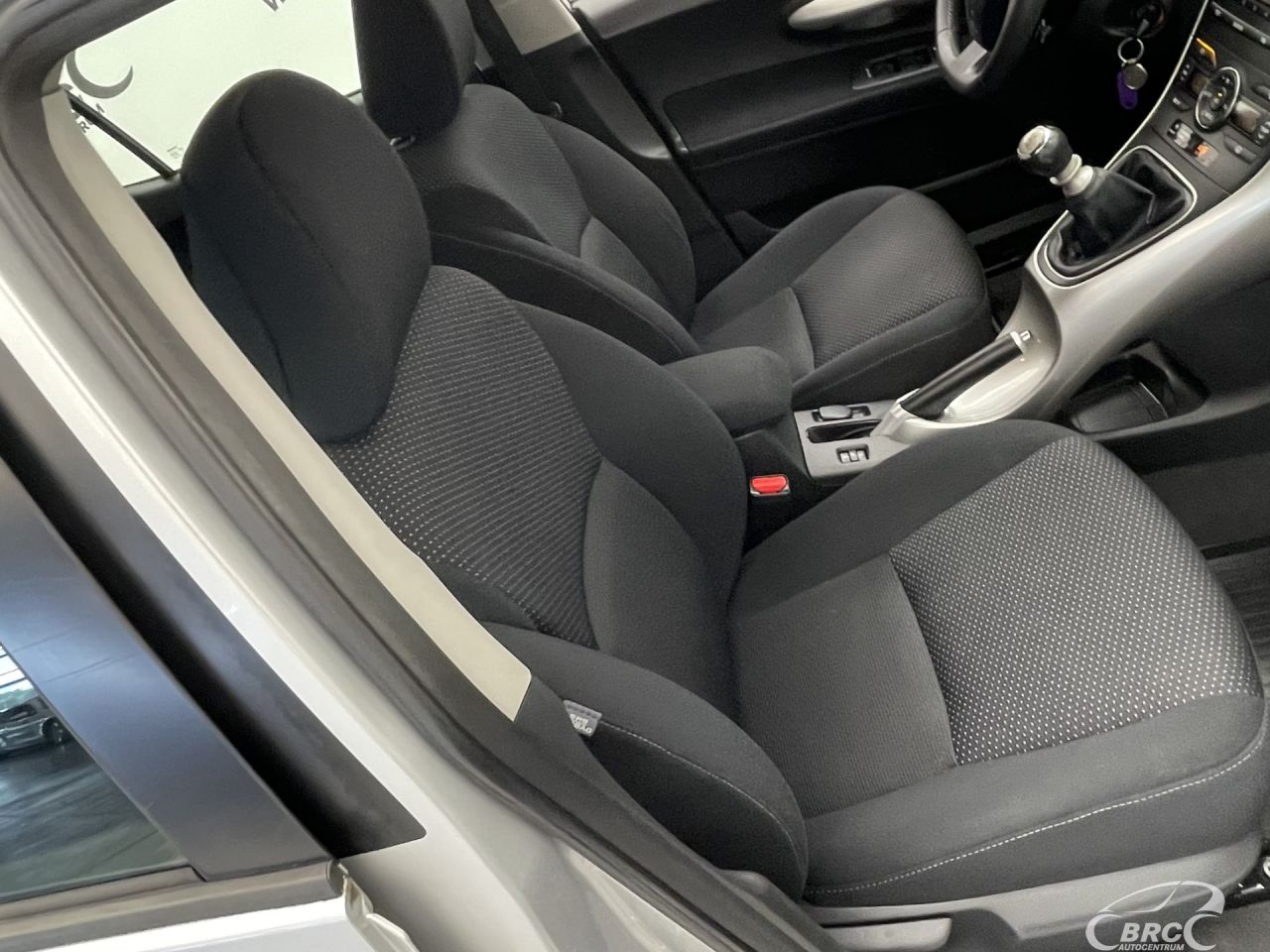 Toyota Auris | 3