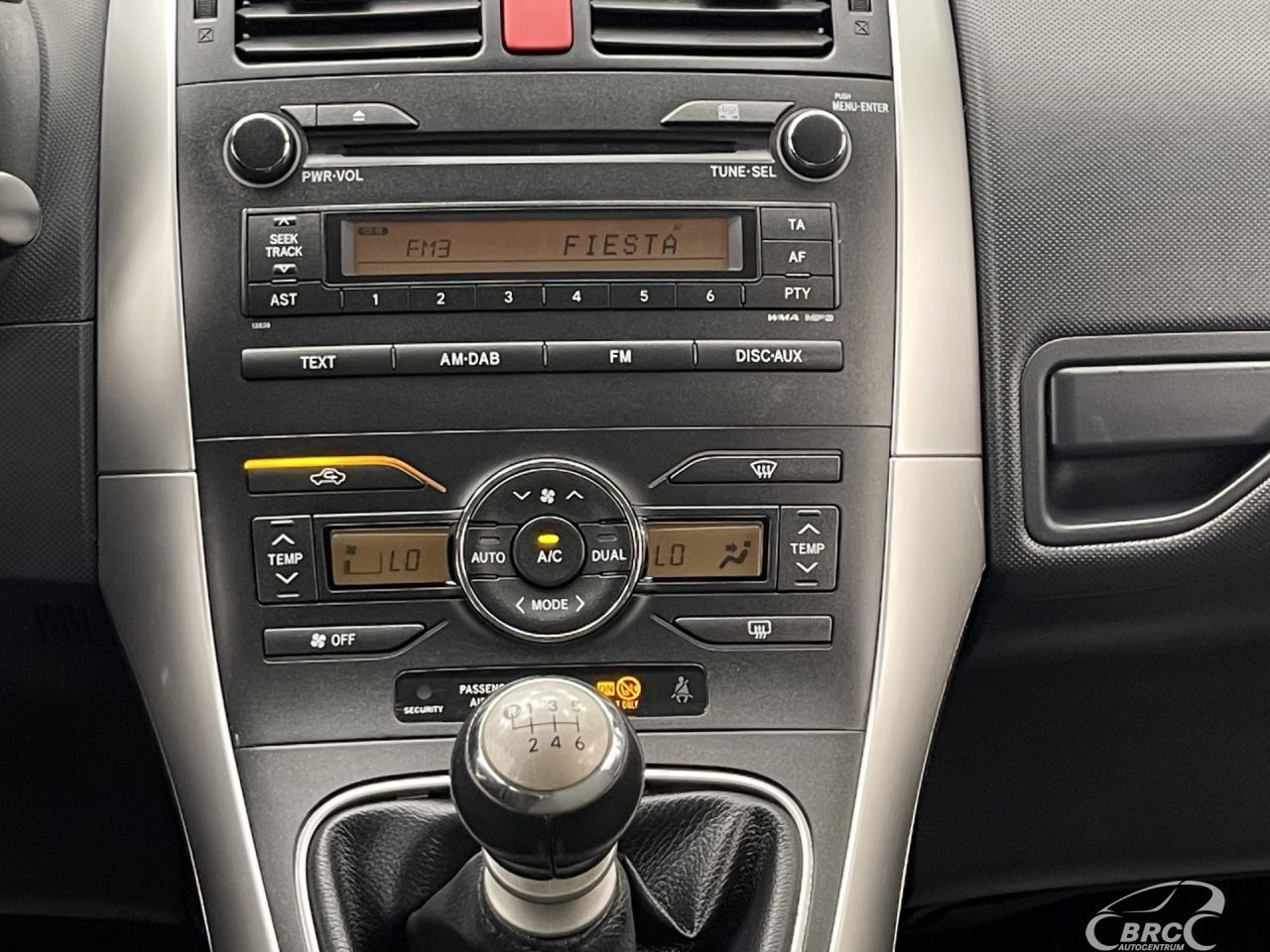 Toyota Auris | 14