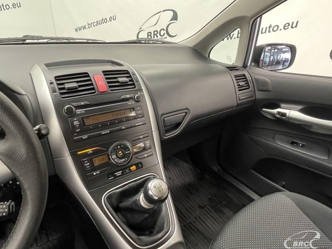 Toyota Auris | 23