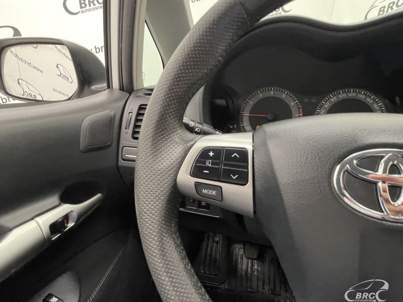 Toyota Auris | 26
