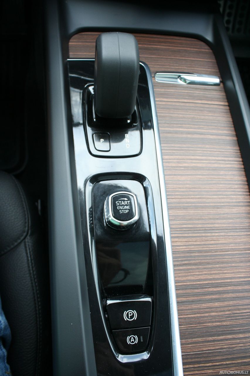 Volvo XC60 | 12