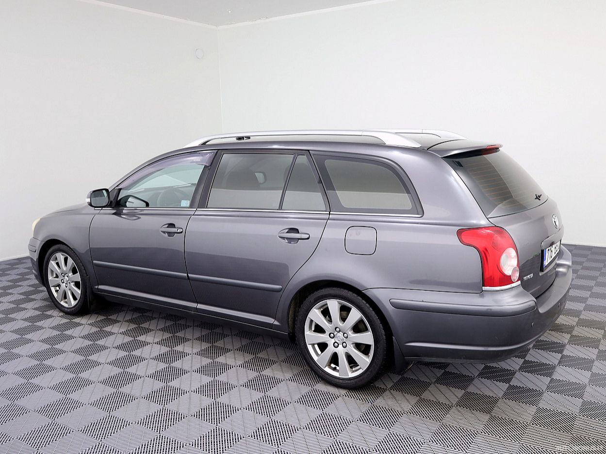 Toyota Avensis | 3