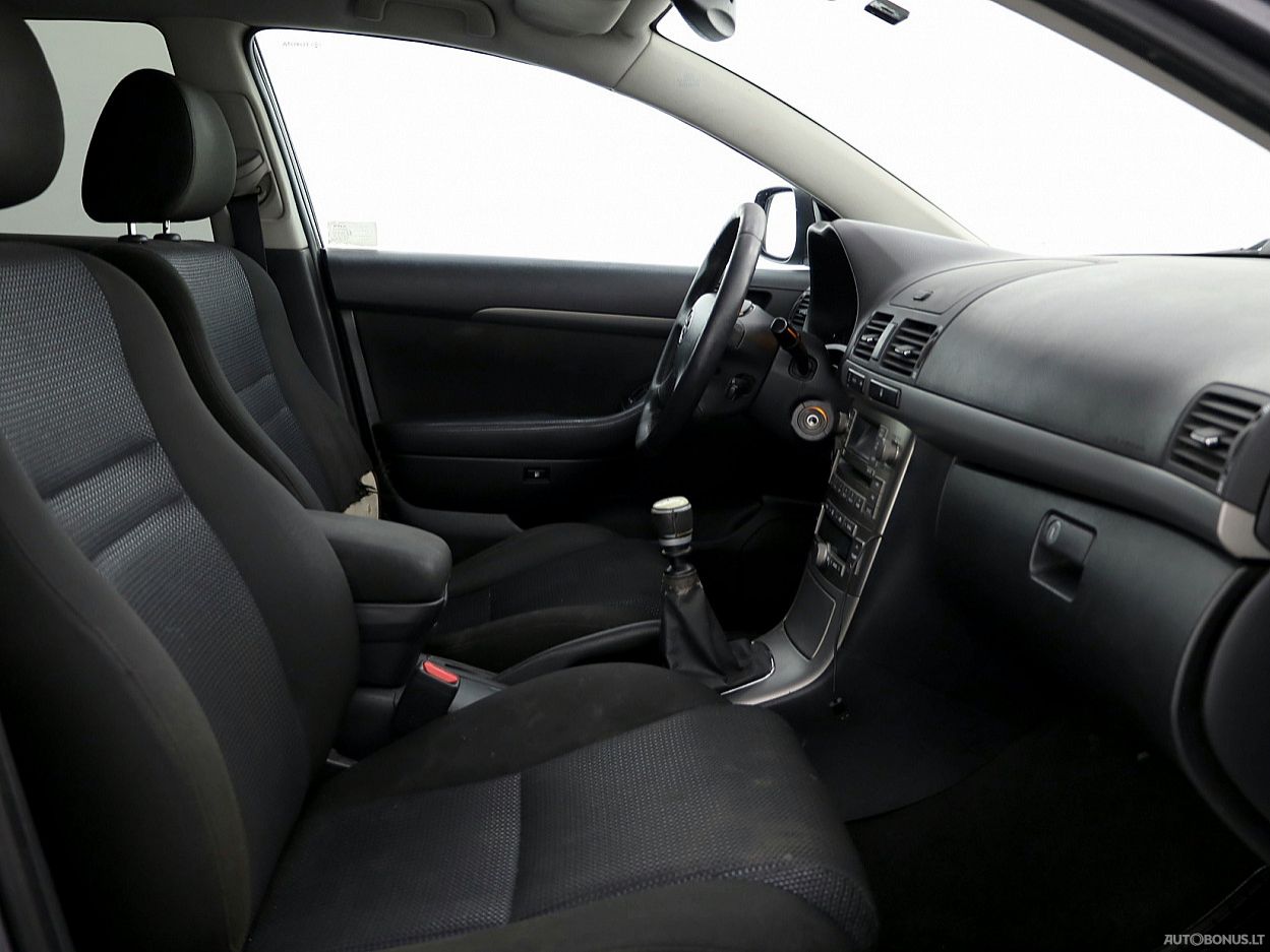 Toyota Avensis | 5