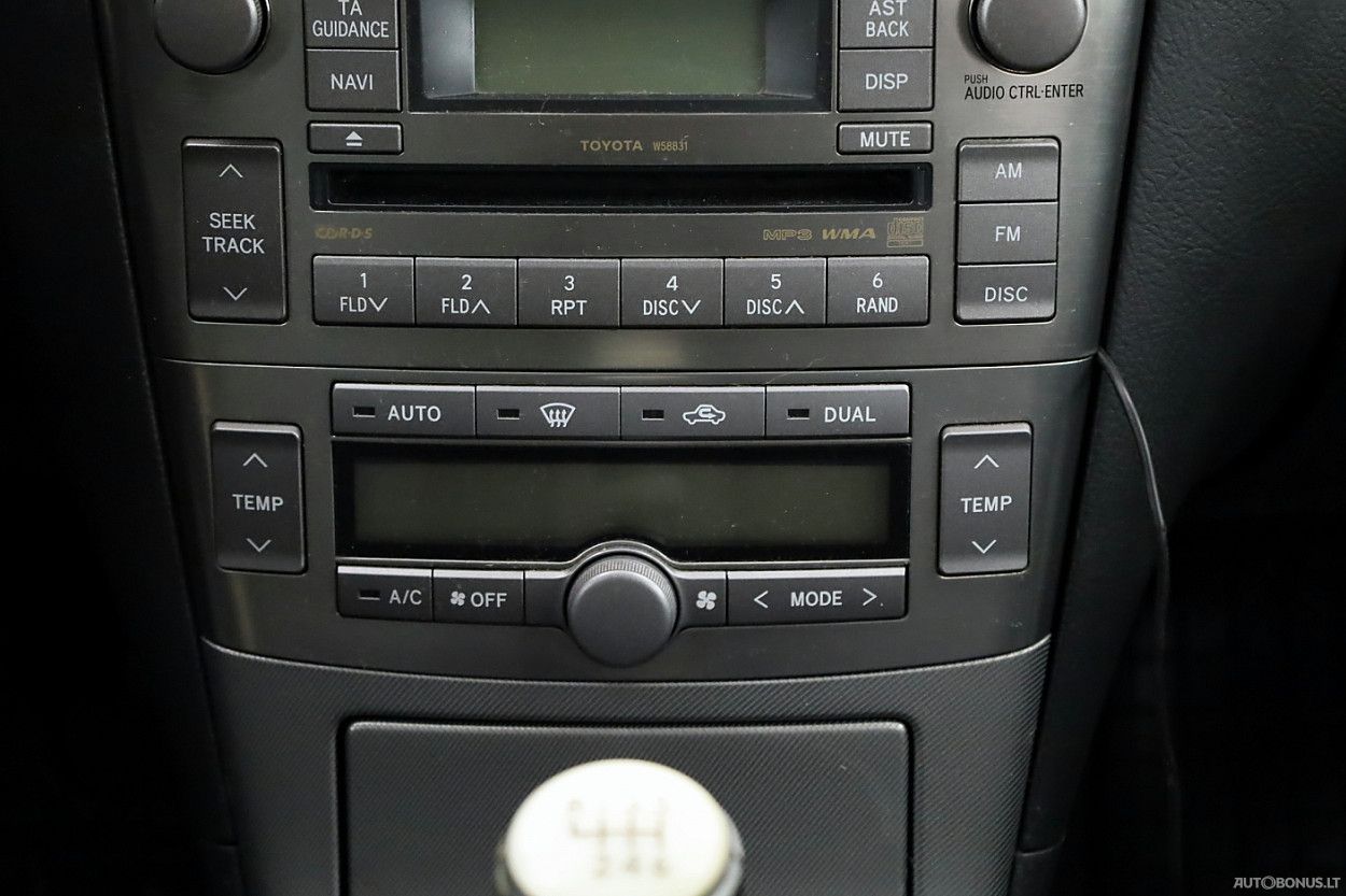 Toyota Avensis | 7