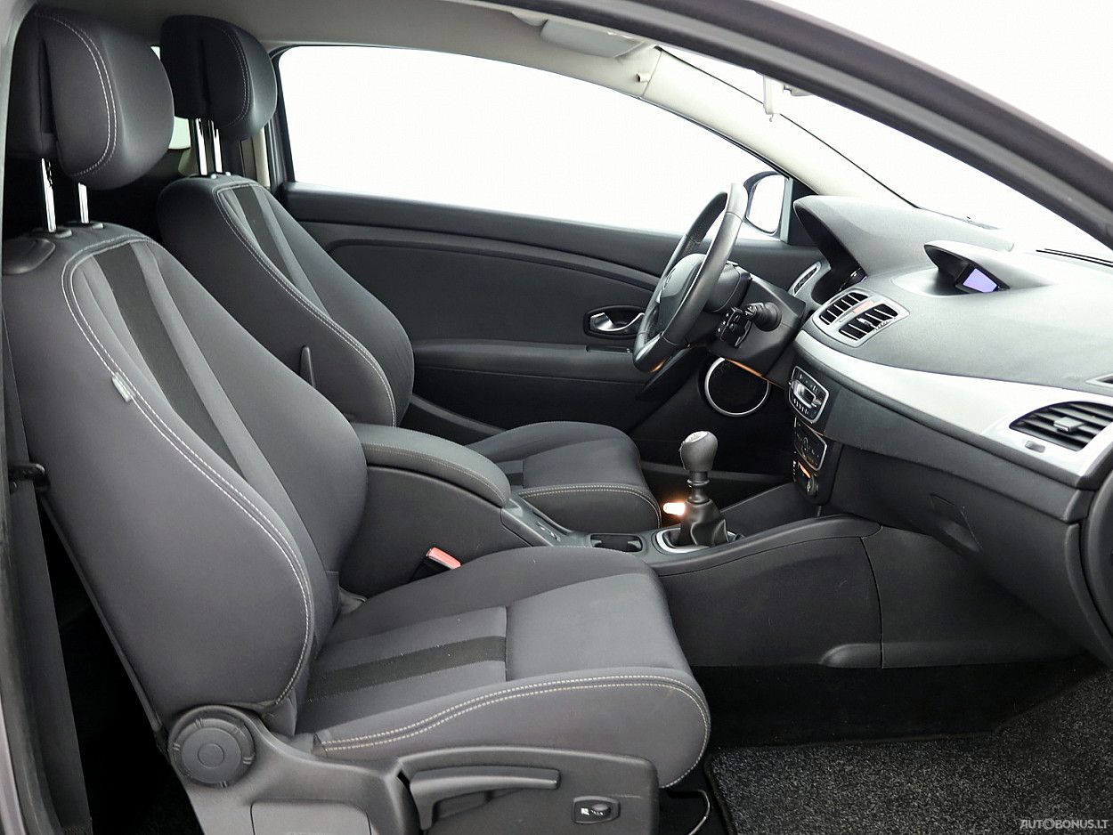 Renault Megane | 5