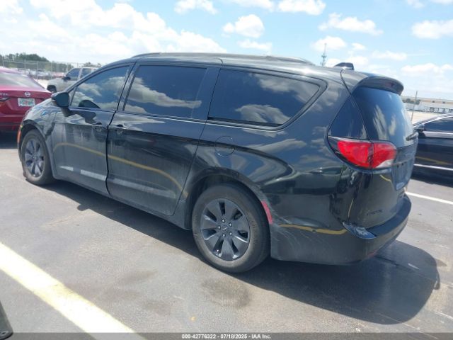 Chrysler Pacifica | 2