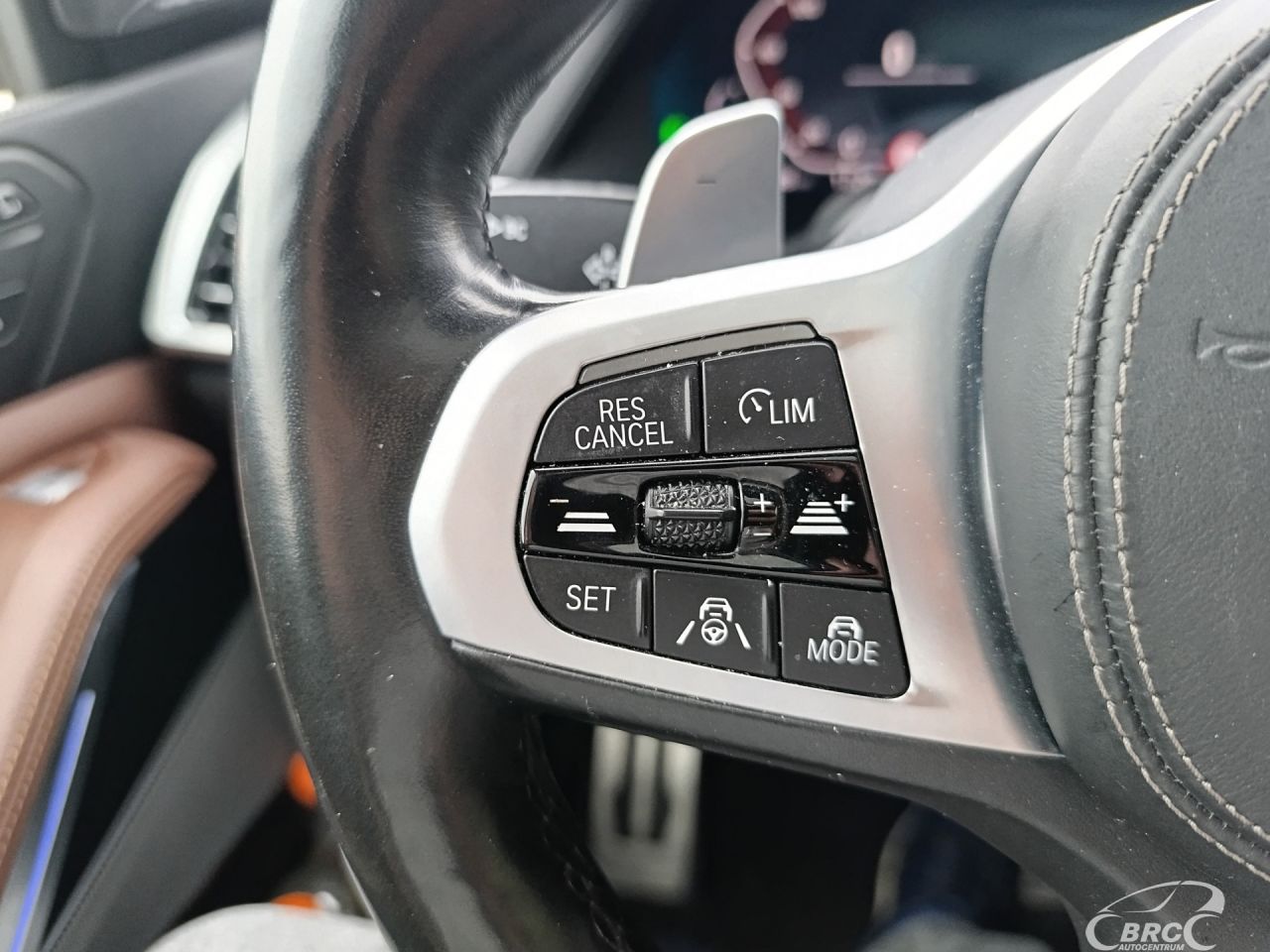 BMW X7 | 33