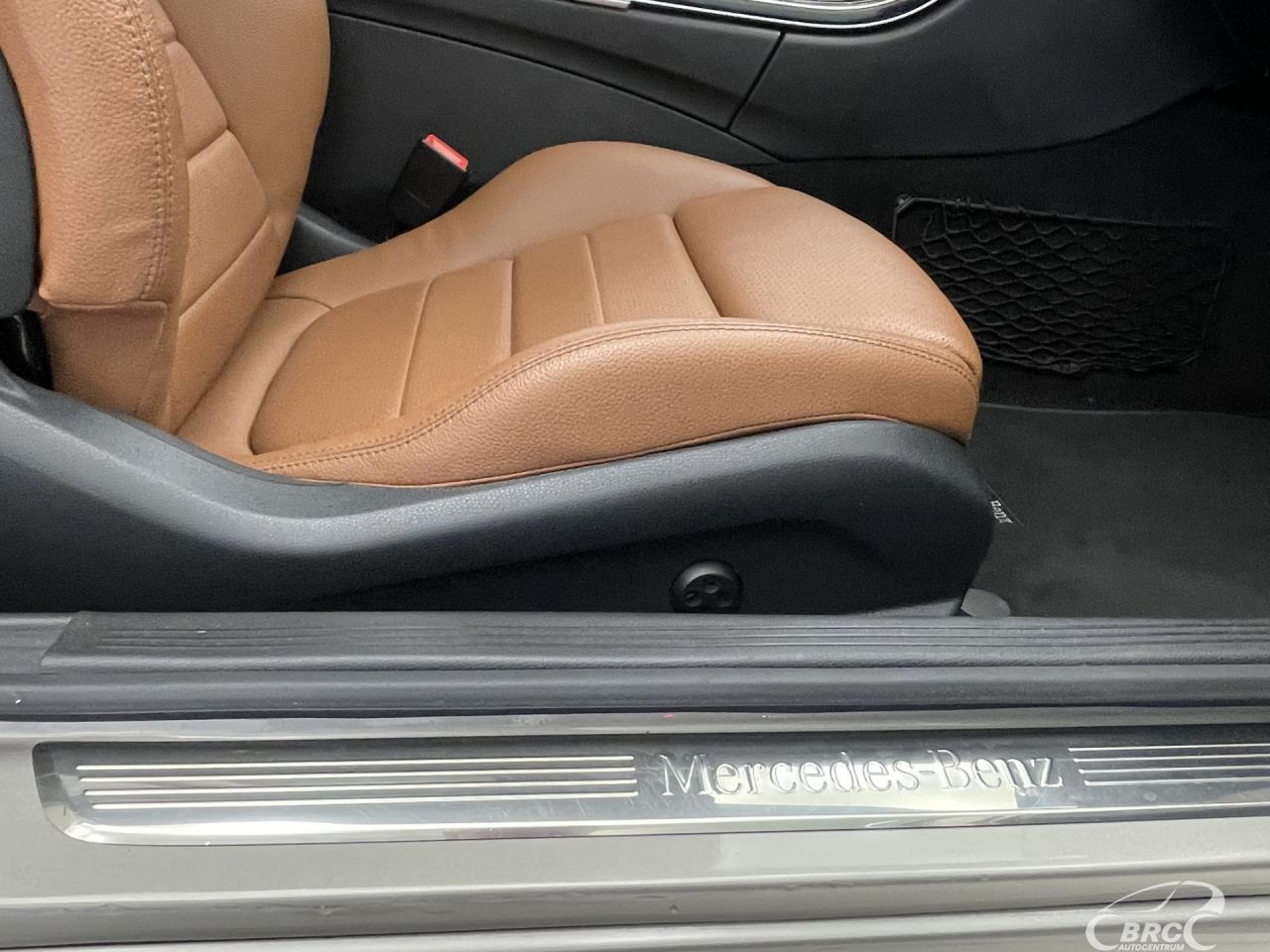 Mercedes-Benz C300 | 5
