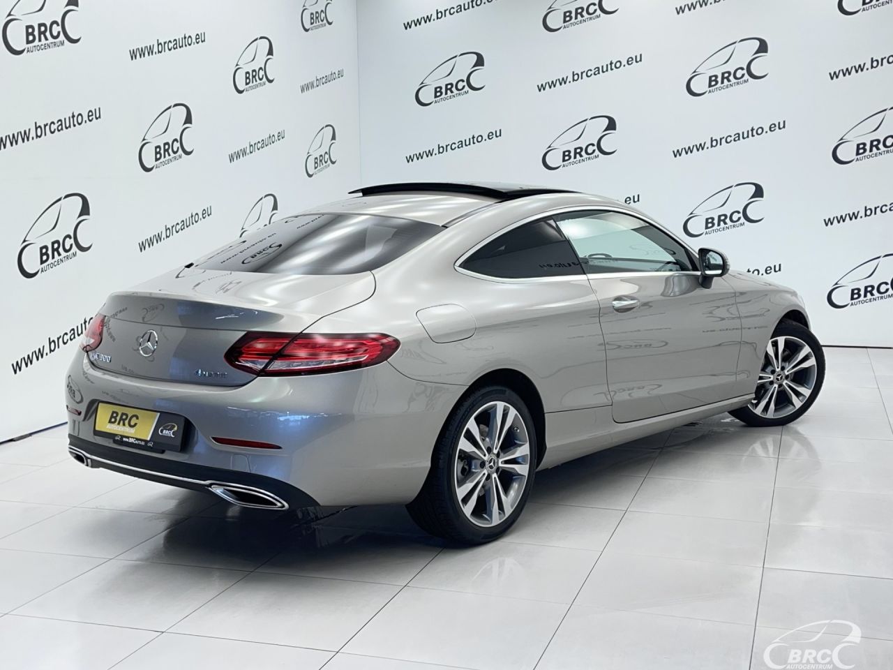 Mercedes-Benz C300 | 1