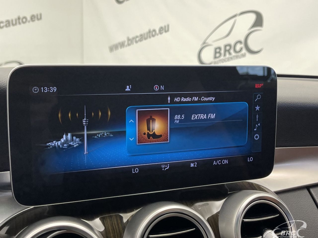 Mercedes-Benz C300 | 29