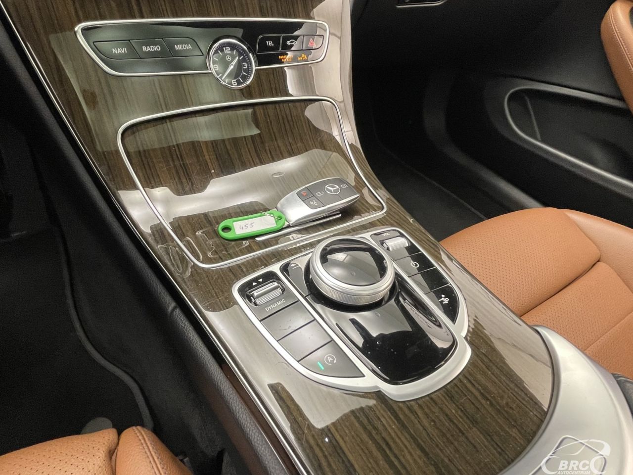Mercedes-Benz C300 | 23