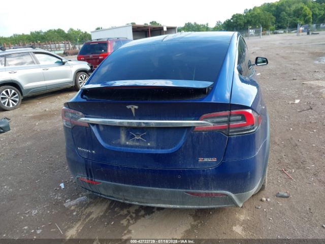 Tesla Model X | 14