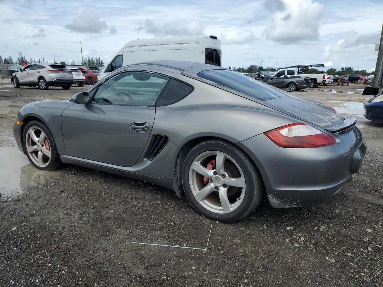 Porsche Cayman, Купе